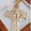 Złoty masywny męski krzyżyk z twarzą Jezusa  próby 585